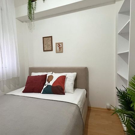 Charming 2 Bedroom Apartment Skopje Extérieur photo