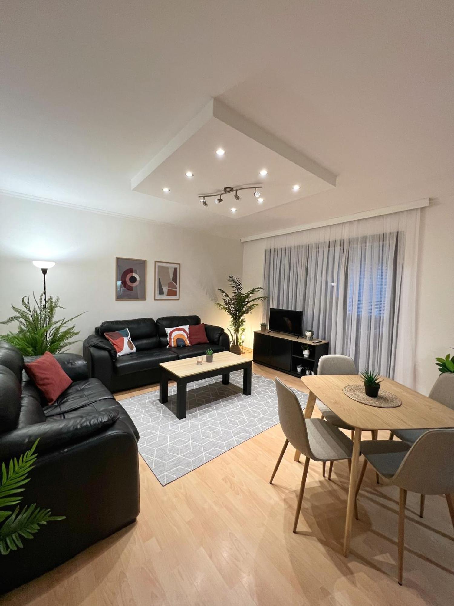 Charming 2 Bedroom Apartment Skopje Extérieur photo